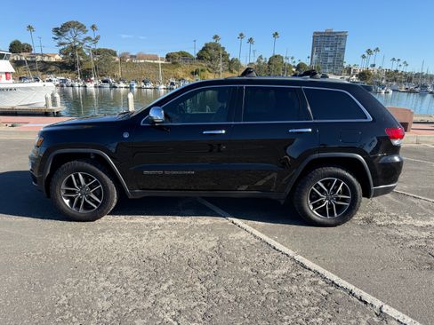 Used 2020 Jeep Grand Cherokee Limited w/ Premium Lighting Group image 1
