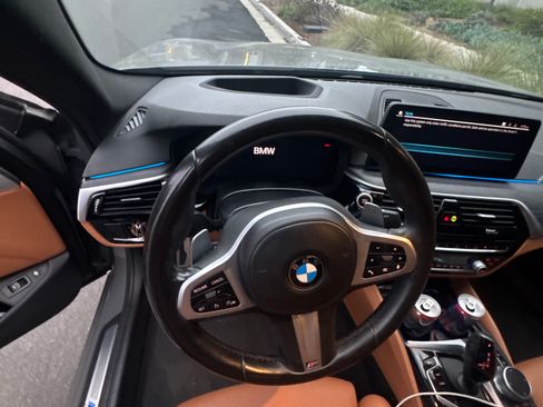 Used 2021 BMW 530e w/ M Sport Package image 14