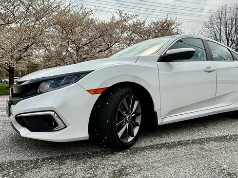 Used 2020 Honda Civic EX image 5