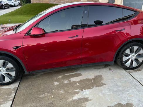 Used 2024 Tesla Model Y Long Range image 4