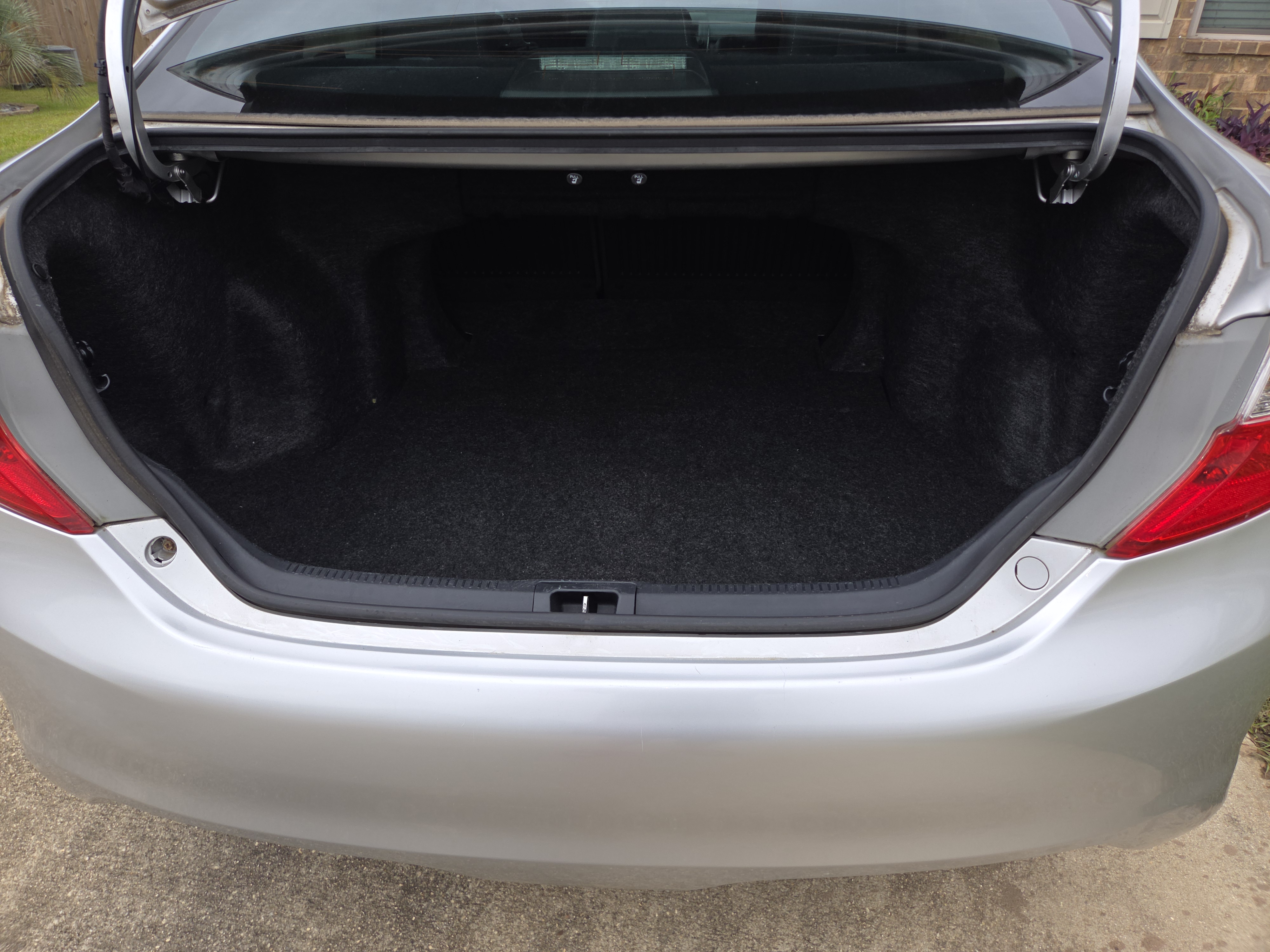 Used 2013 Toyota Camry SE FWD image 14