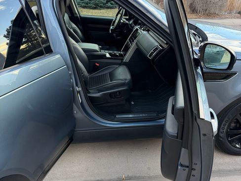 Used 2019 Land Rover Discovery HSE Luxury image 20