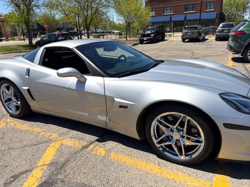 Used 2008 Chevrolet Corvette Coupe RWD image 8