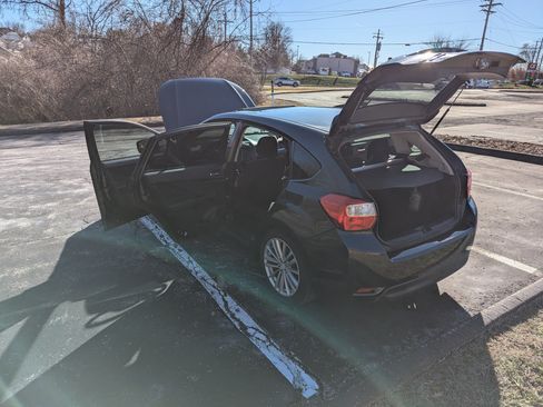 Used 2012 Subaru Impreza 2.0i Premium image 13