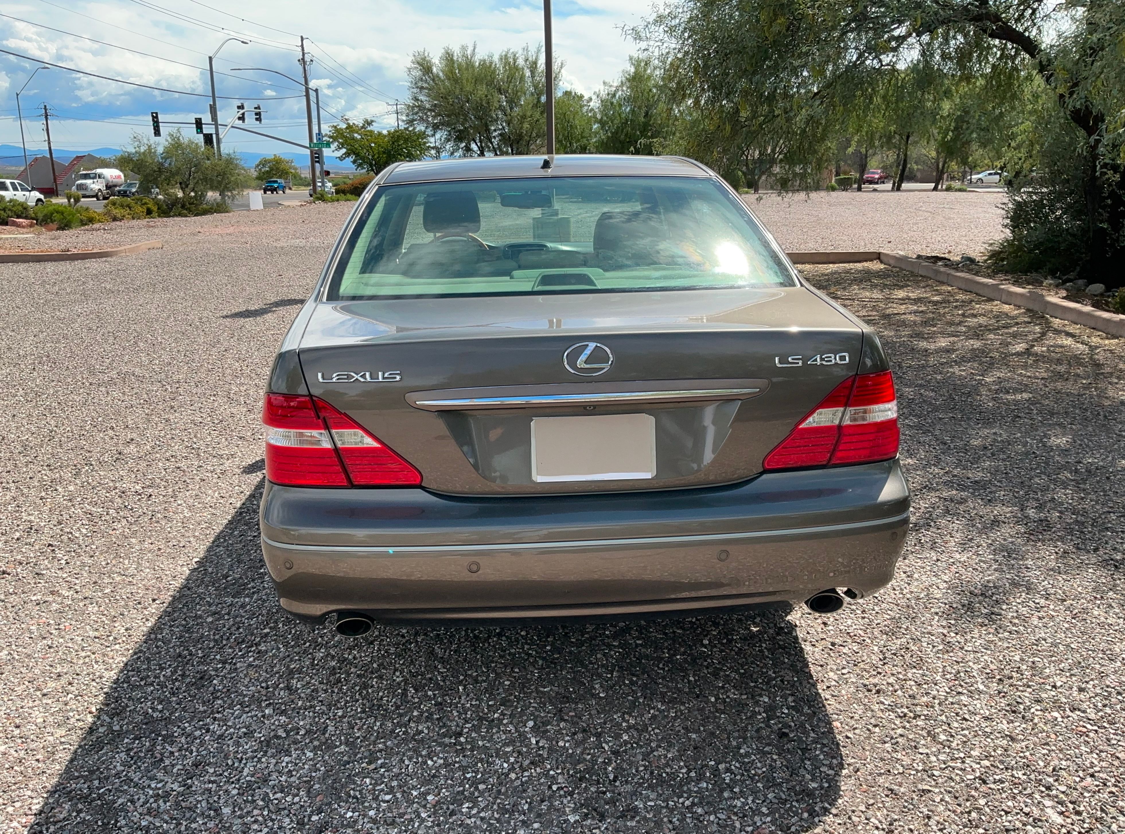 Used 2005 Lexus LS 430 RWD image 6