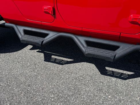 Used 2020 Jeep Gladiator Sport w/ Quick Order Package 24S image 20