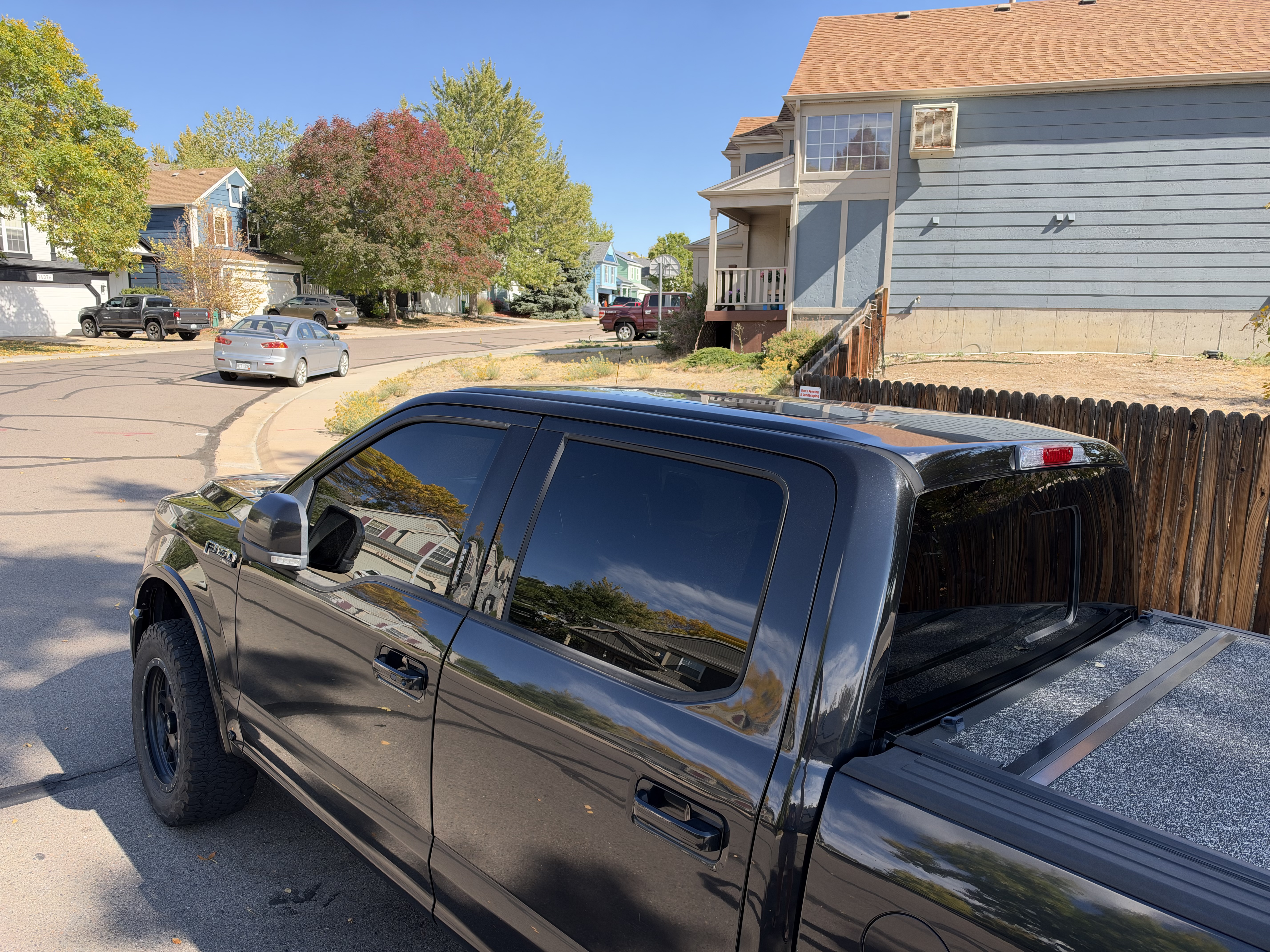 Used 2015 Ford F150 Lariat w/ Equipment Group 502A Luxury AWD/4WD image 6