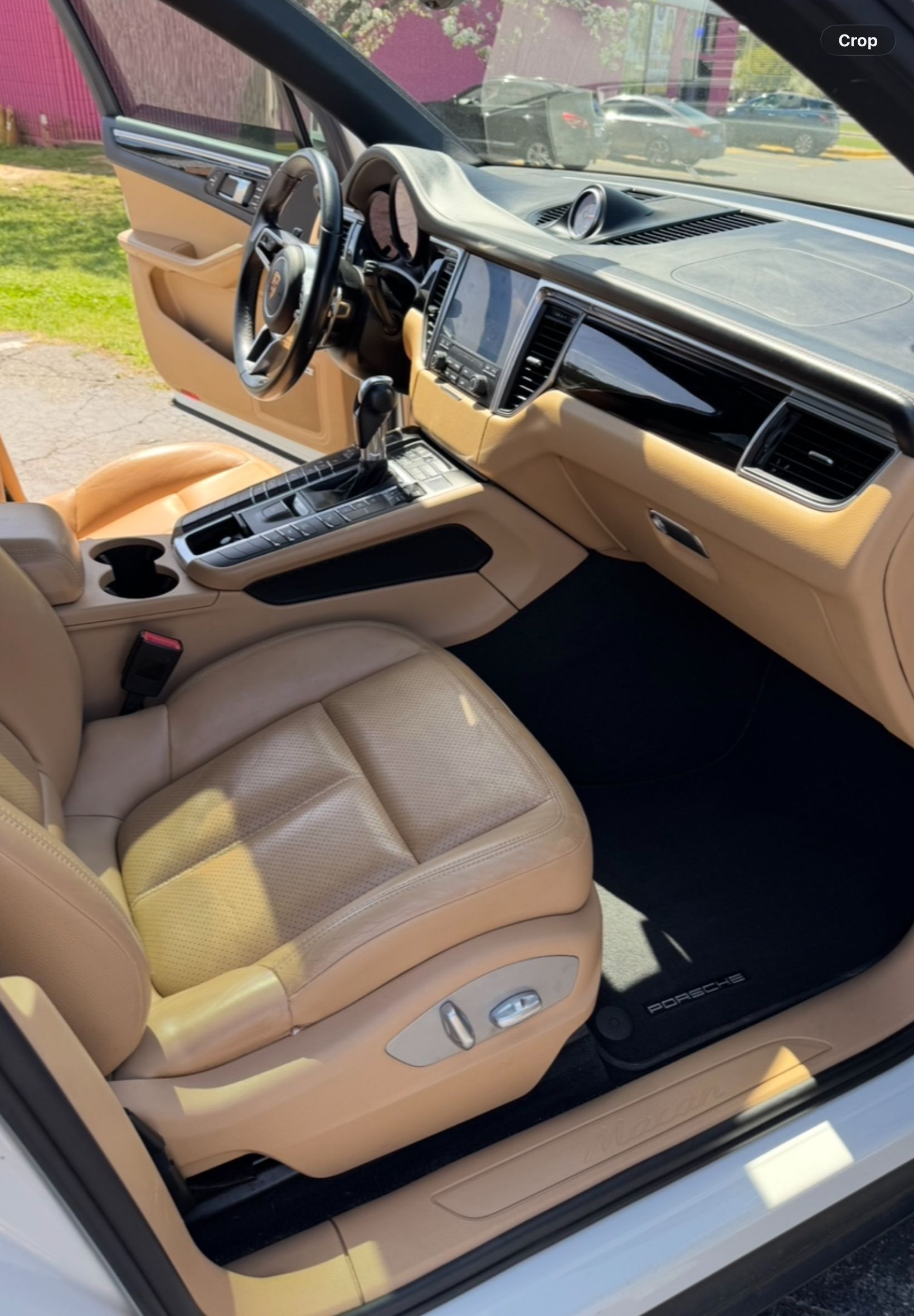 Used 2018 Porsche Macan Sport Edition AWD/4WD image 10