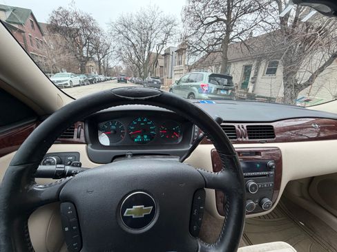 Used 2011 Chevrolet Impala LS image 5