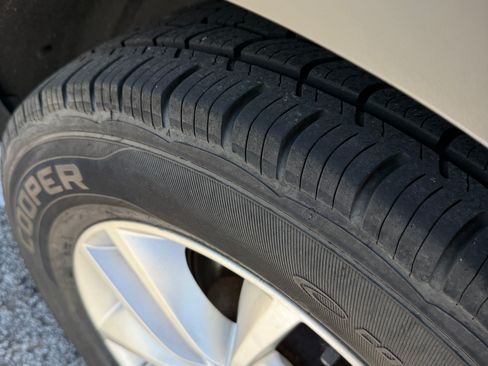 Used 2016 Kia Sorento AWD w/ LX Convenience Package image 11