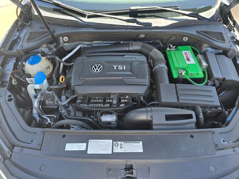 Used 2016 Volkswagen Passat 1.8T SE w/ Lighting Package (P06) image 12