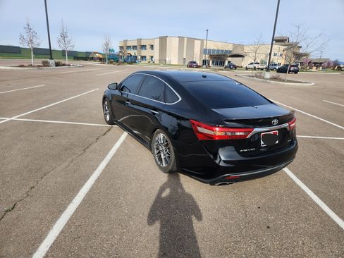 Used 2016 Toyota Avalon XLE image 10
