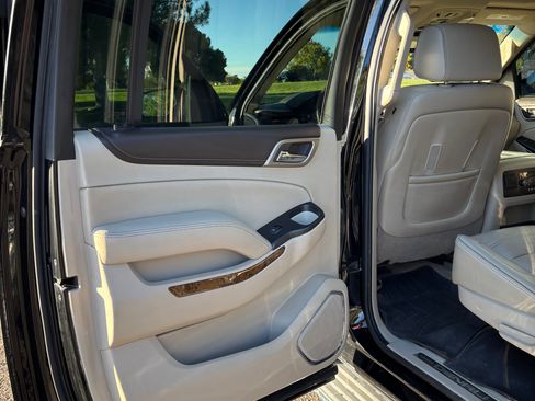 Used 2015 GMC Yukon XL Denali w/ Touring Package image 22