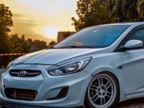 Used 2013 Hyundai Accent GS image 1