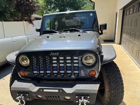 Used 2010 Jeep Wrangler Sport AWD/4WD image 1