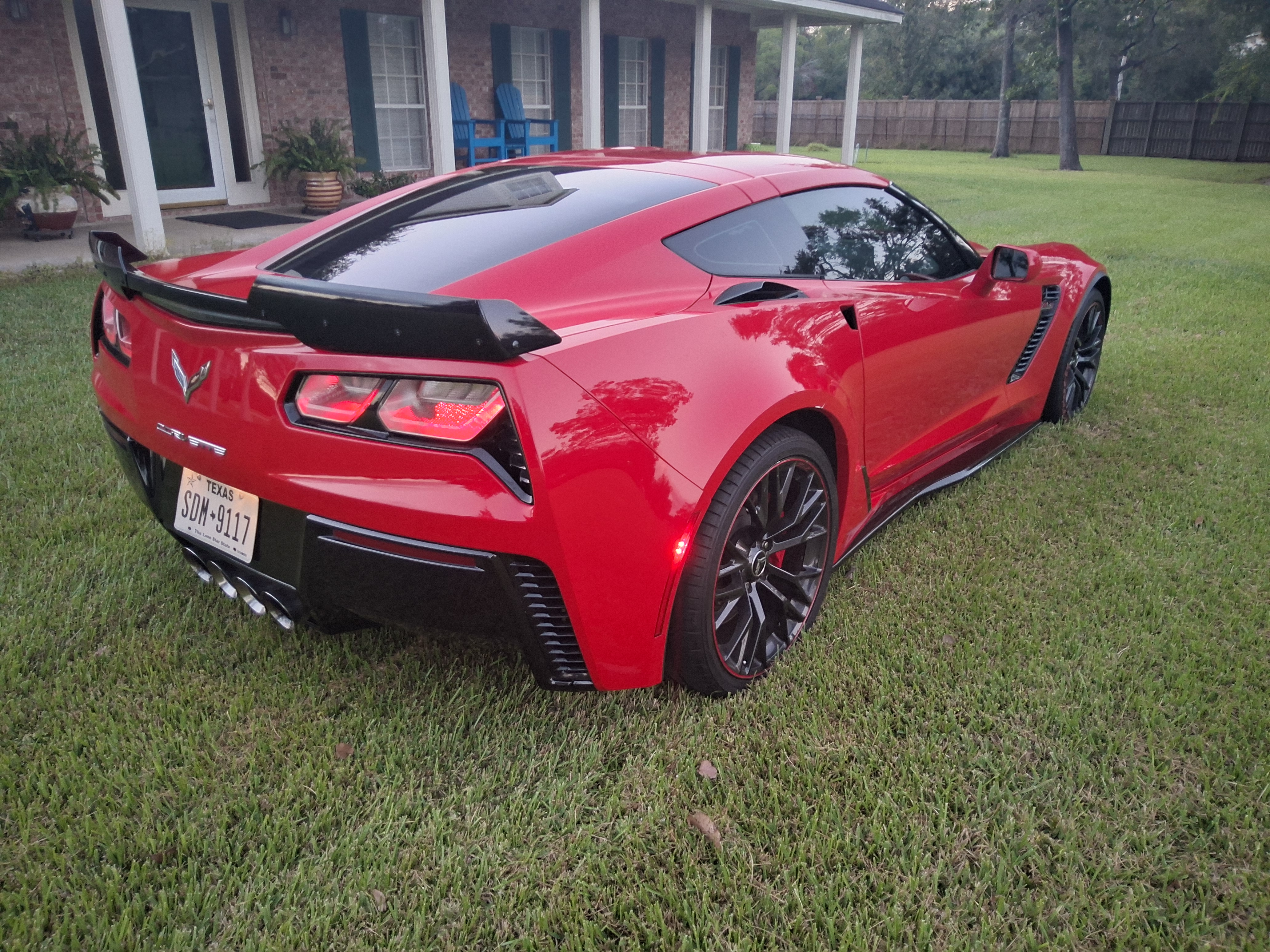 Used 2019 Chevrolet Corvette Z06 RWD image 13