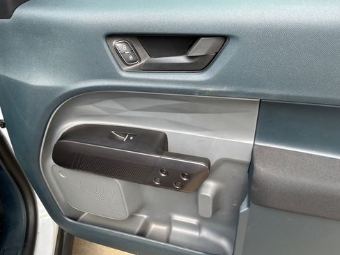 Used 2024 Ford Maverick XL FWD image 12