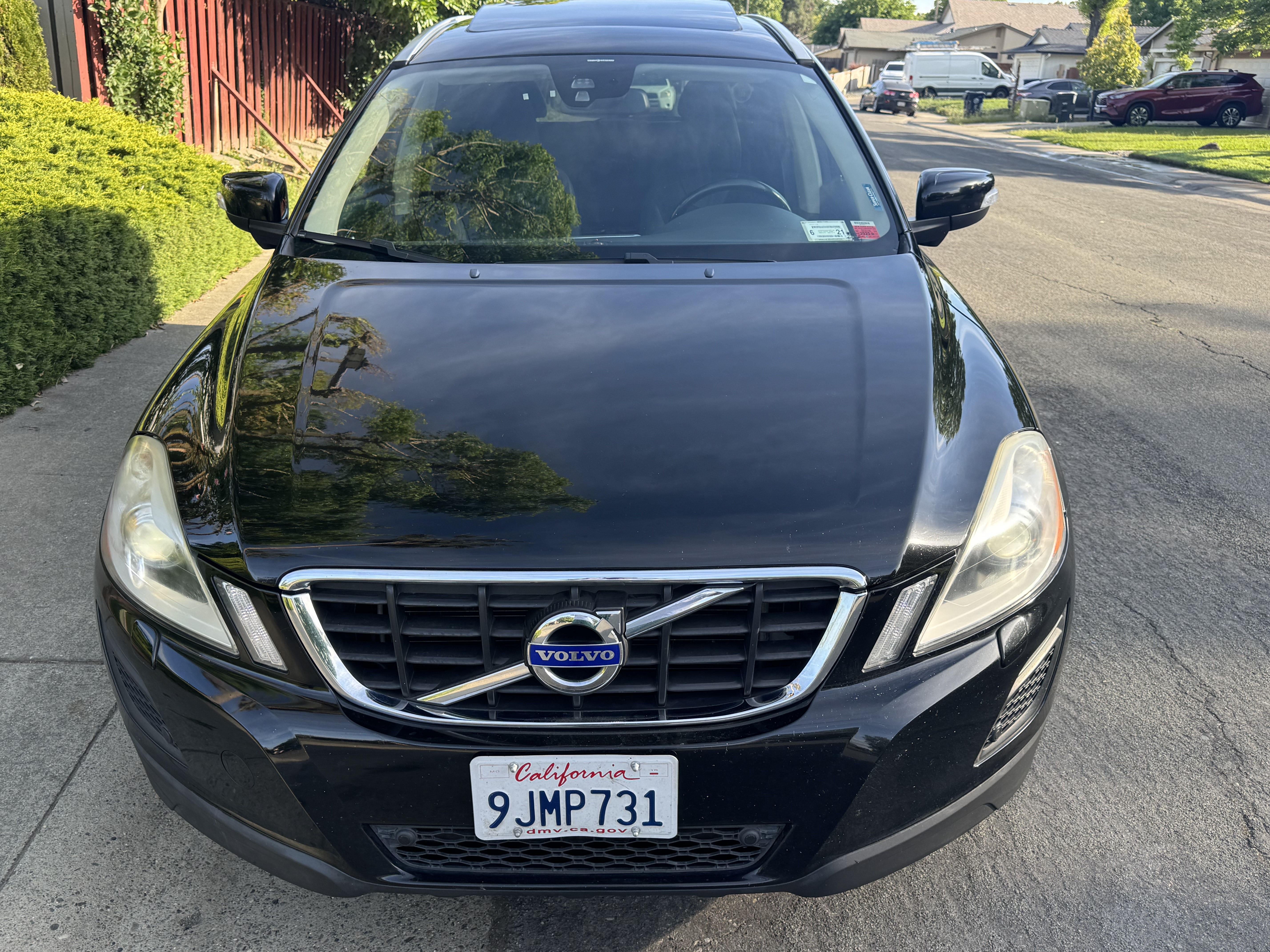 Used 2013 Volvo XC60 T6 AWD/4WD image 1
