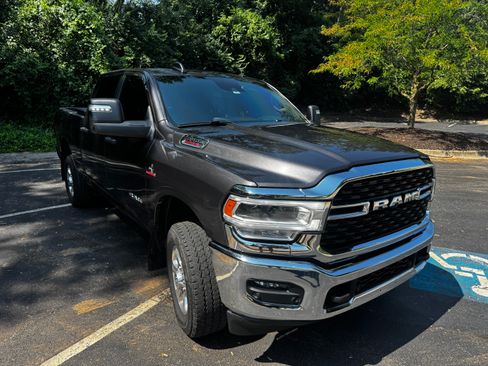 Used 2023 RAM 2500 Big Horn w/ Level B Equipment Group AWD/4WD image 5