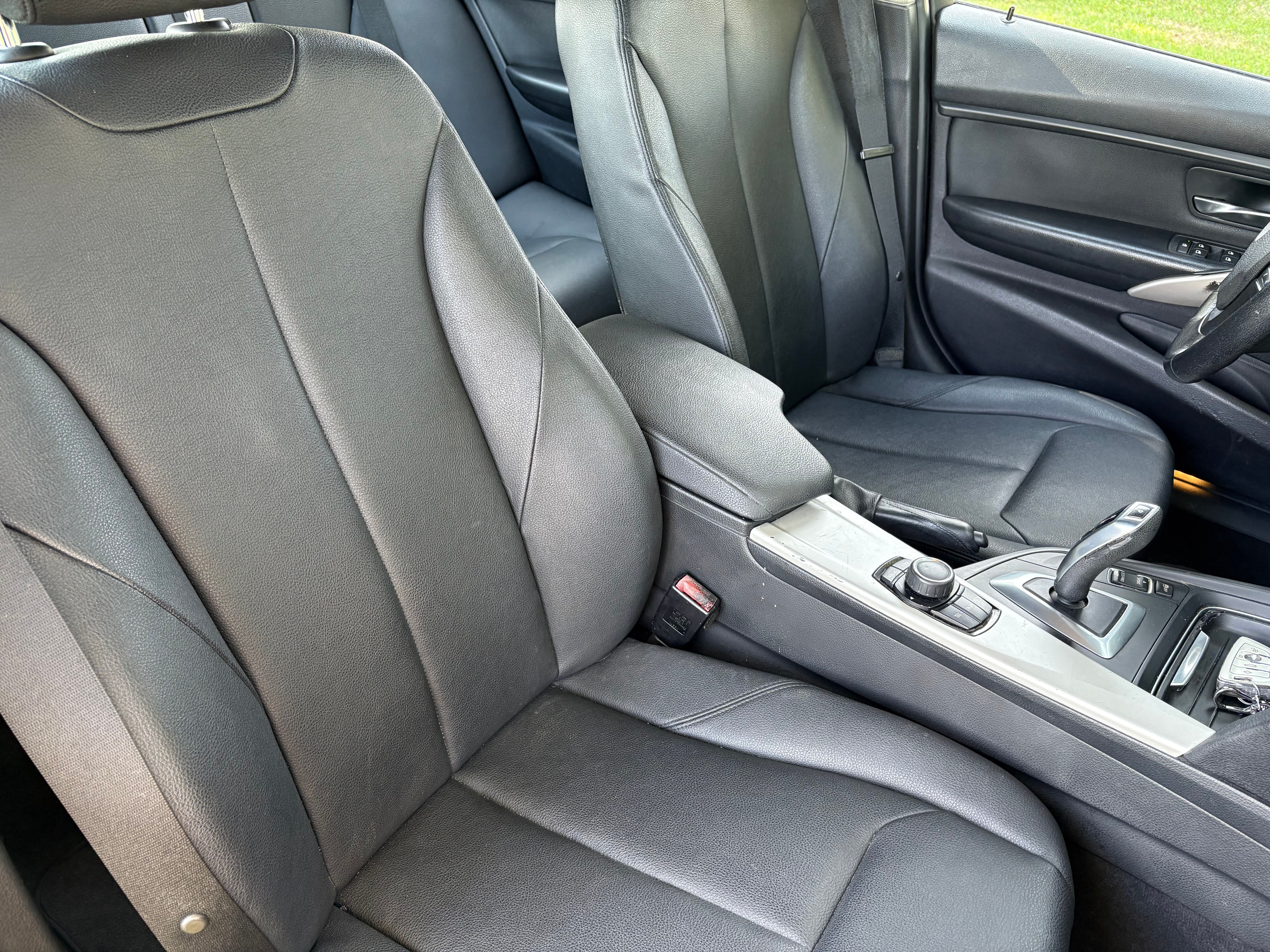 Used 2014 BMW 320i Sedan RWD image 22