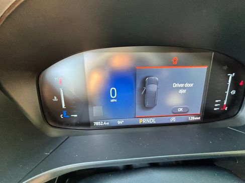 Used 2024 Ford Escape Active w/ Tech Pack #1 AWD/4WD image 11