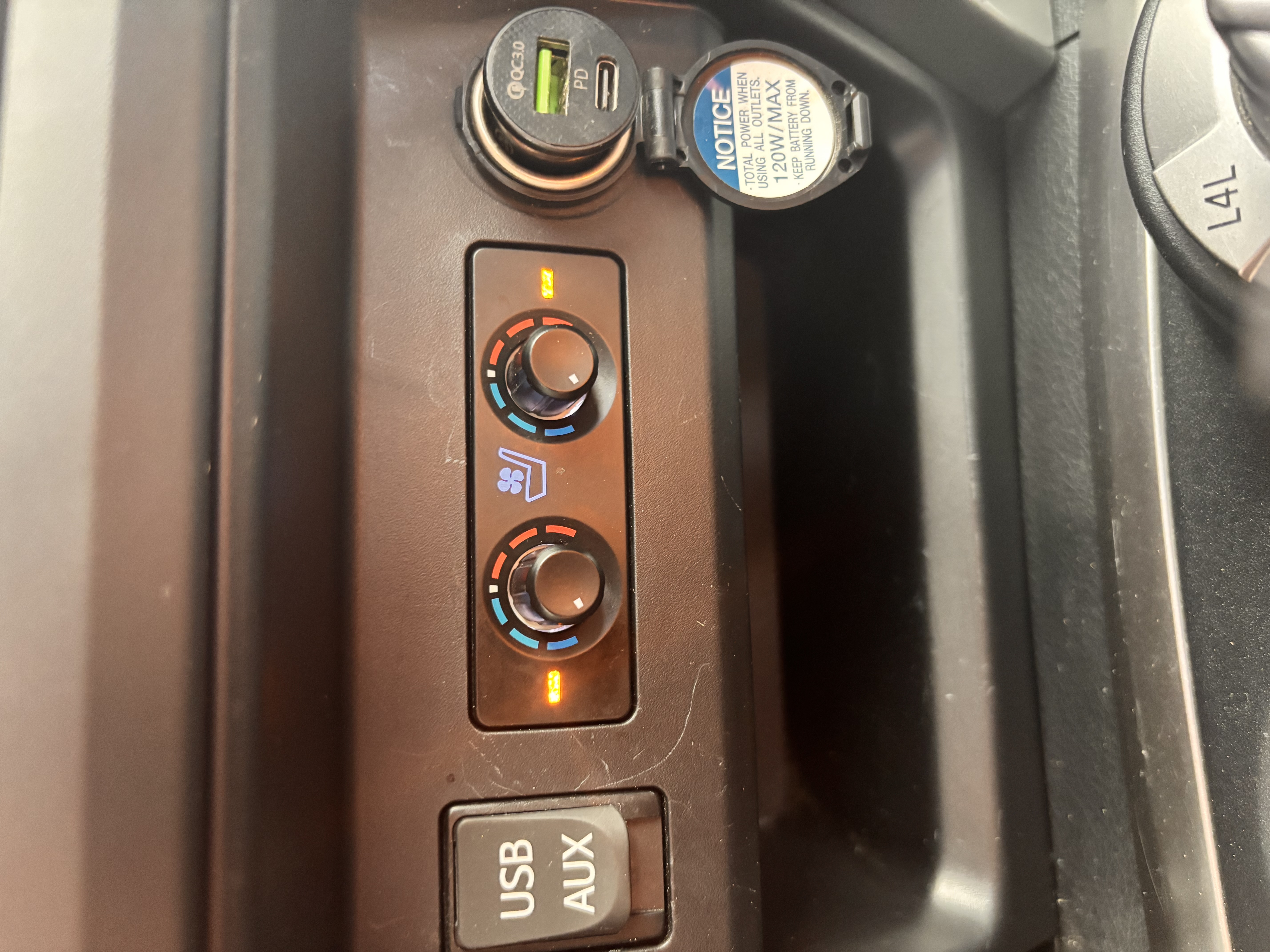 Used 2017 Toyota 4Runner Limited AWD/4WD image 17