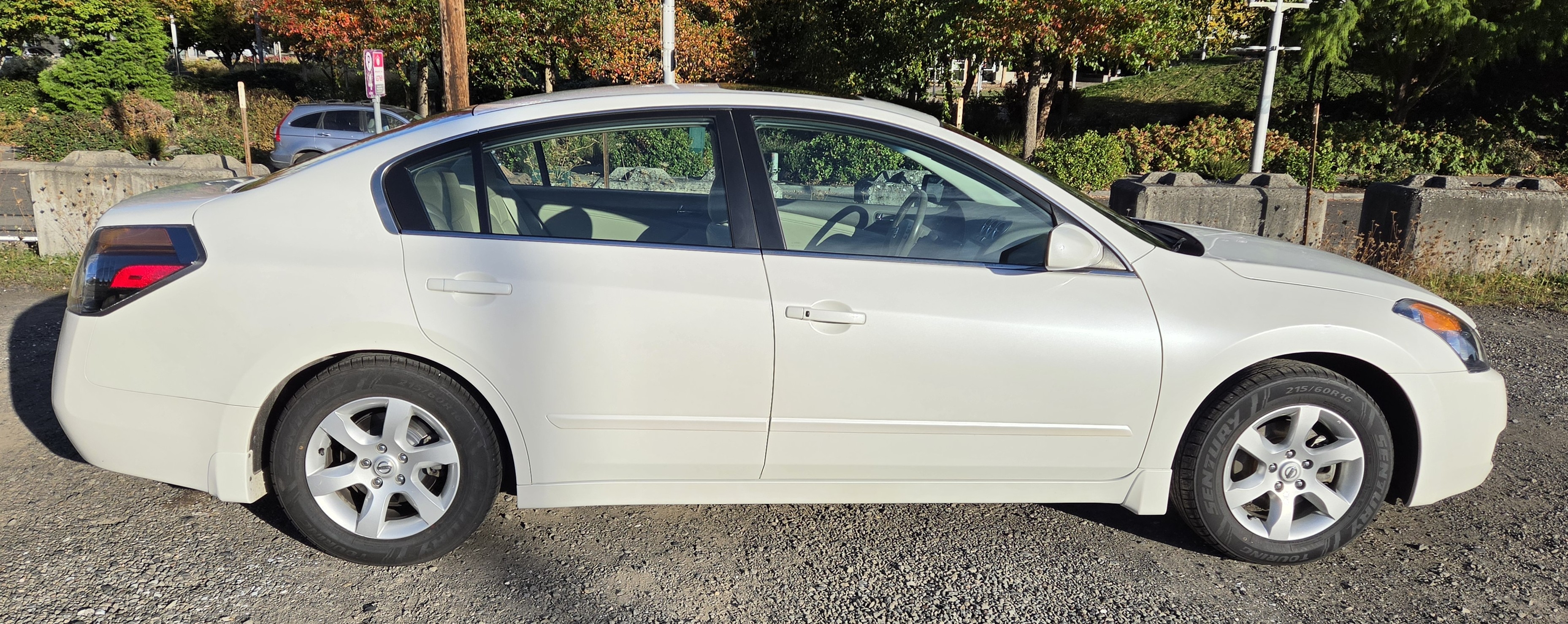 Used 2009 Nissan Altima 2.5 SL w/ SL Pkg FWD image 6