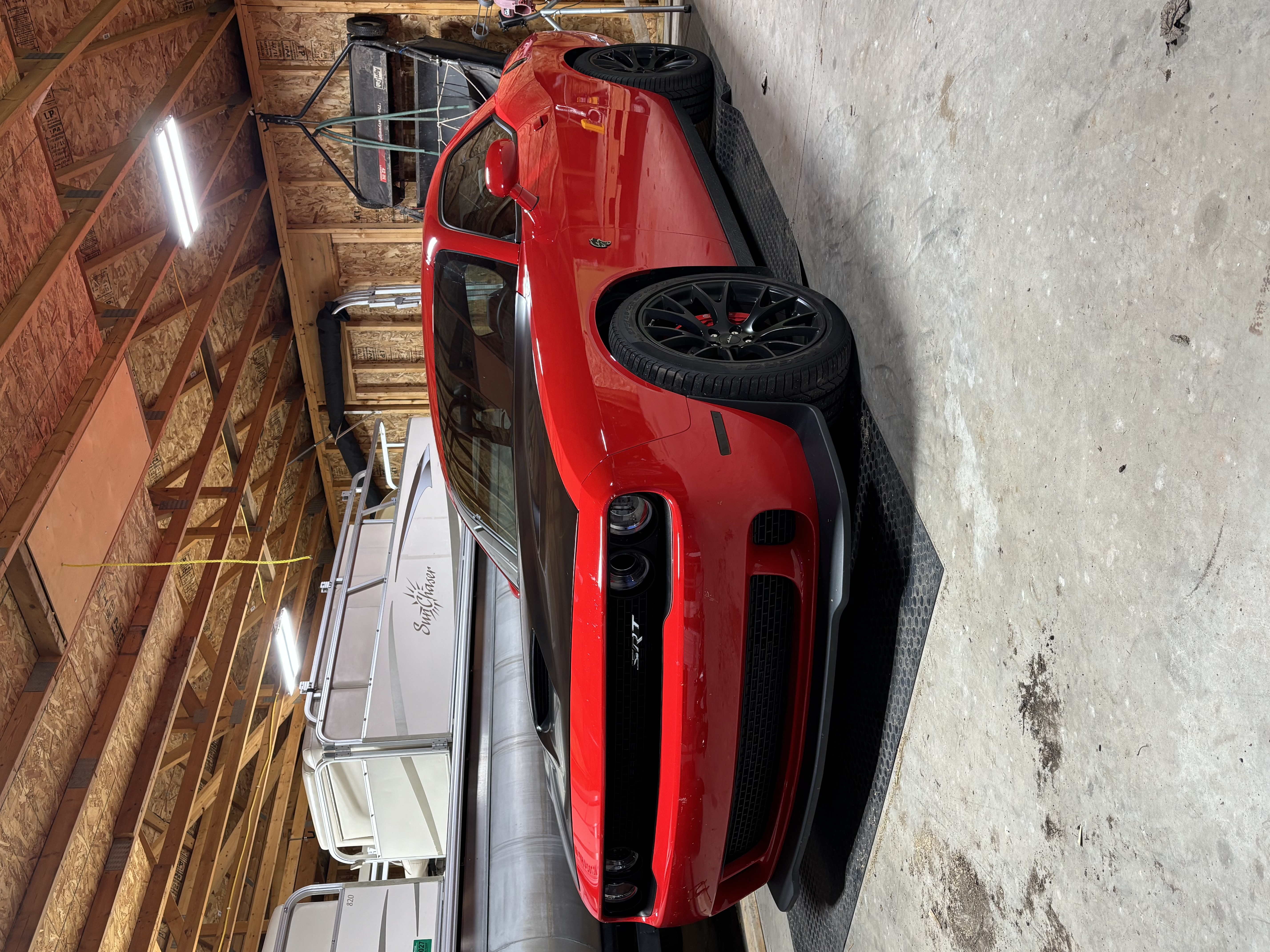 Used 2015 Dodge Challenger SRT Hellcat RWD image 12