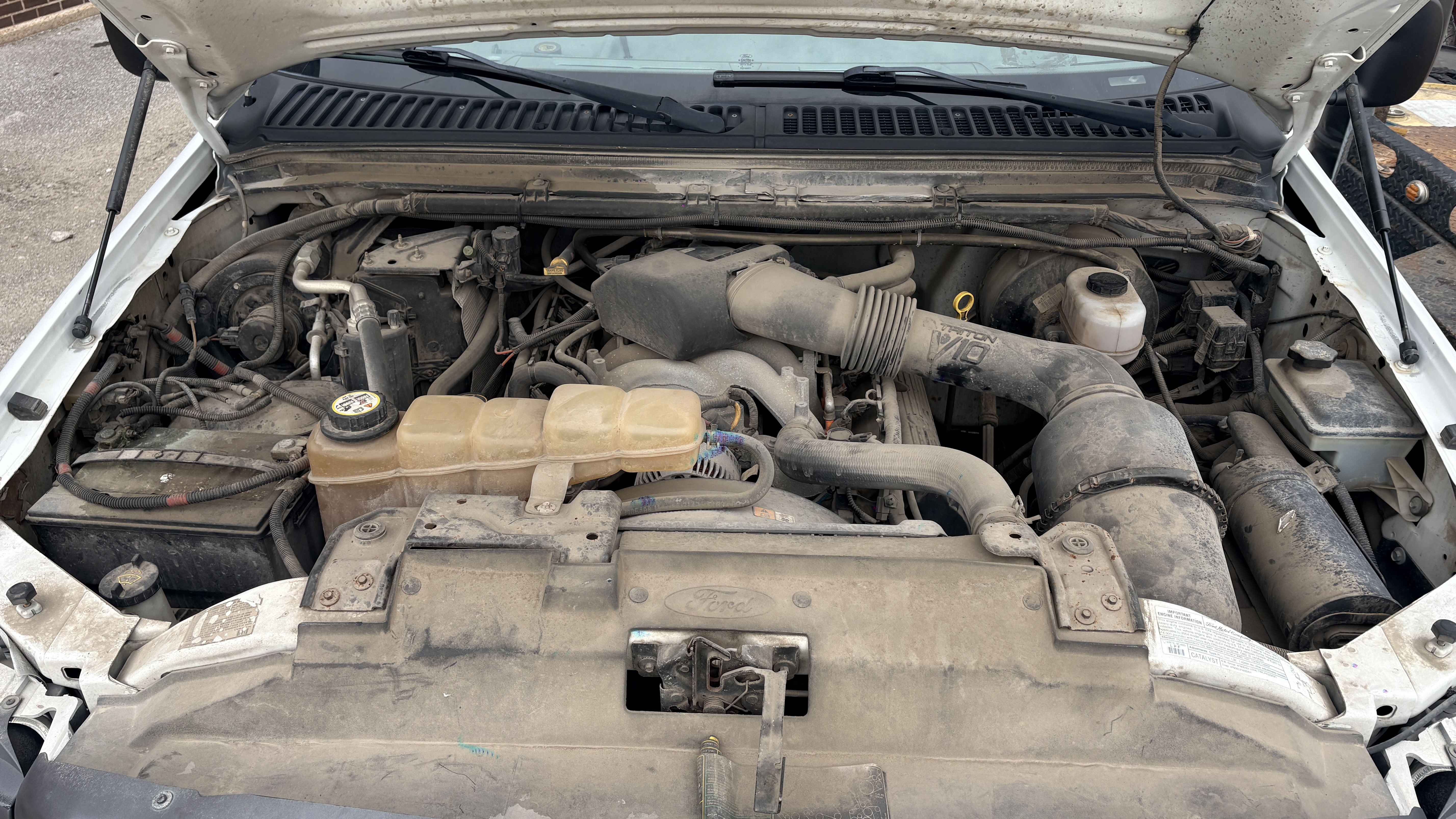 Used 2004 Ford F350 4x4 Regular Cab DRW Super Duty image 5