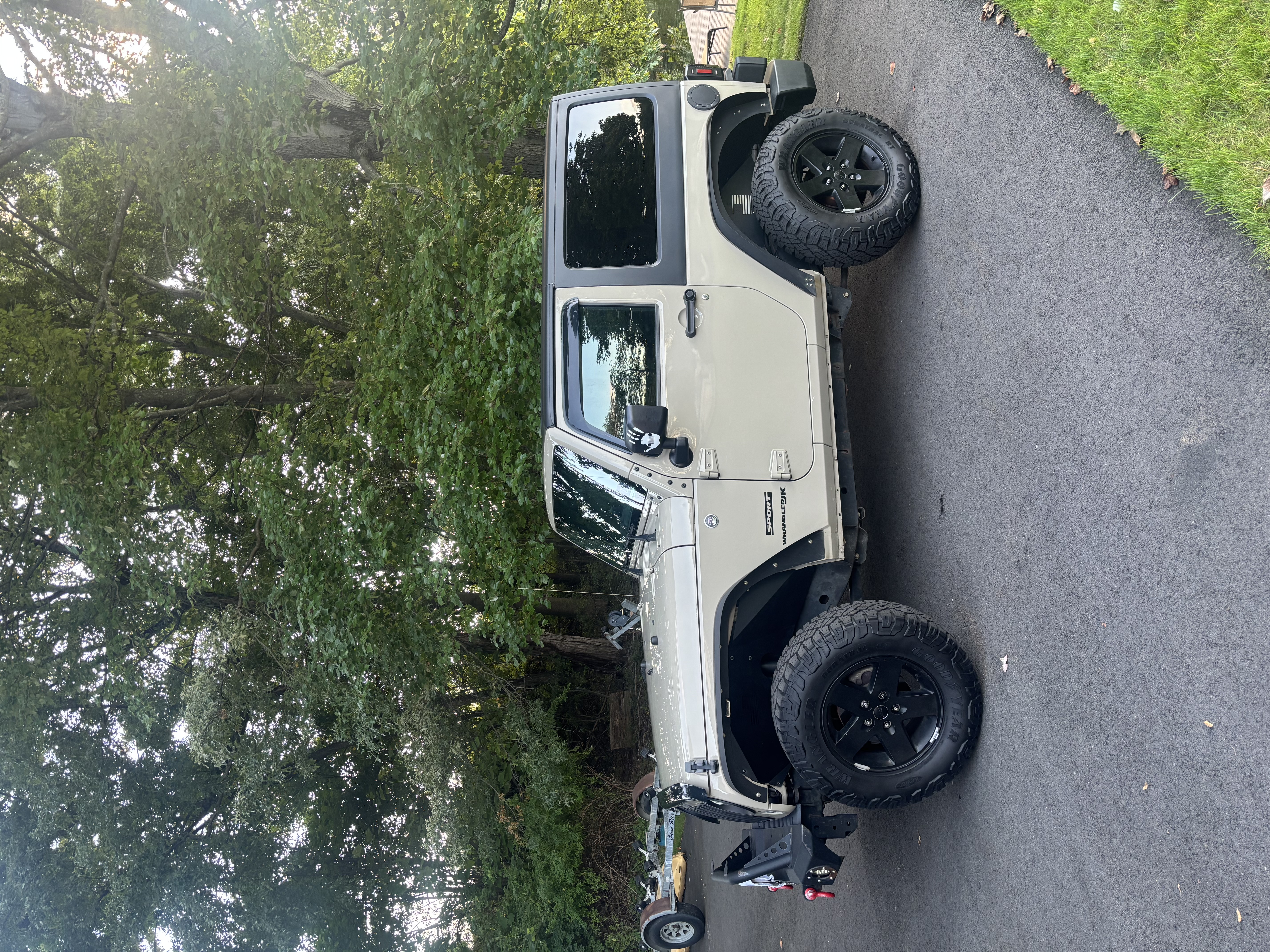 Used 2018 Jeep Wrangler Sport AWD/4WD image 17