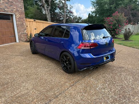 Used 2018 Volkswagen Golf 4-Door AWD/4WD image 4