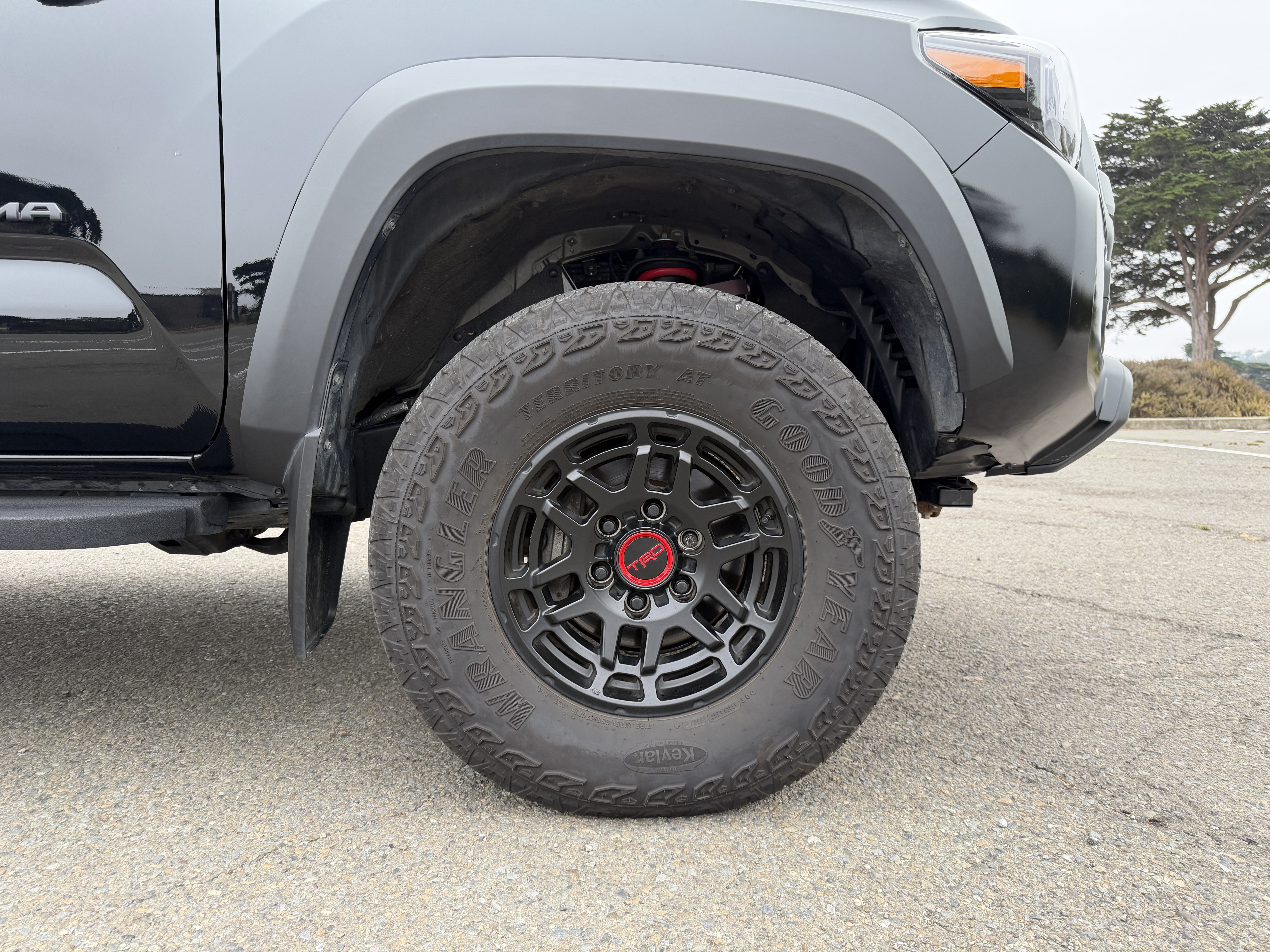 Used 2022 Toyota Tacoma TRD Pro AWD/4WD image 16