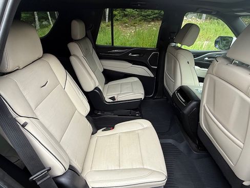 Used 2022 Cadillac Escalade Sport w/ Touring Package image 18