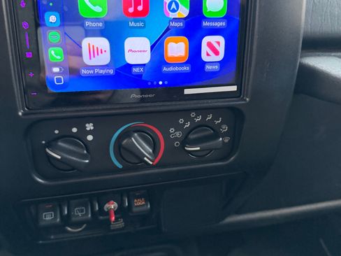 Used 2004 Jeep Wrangler Rubicon w/ Dual Top Group image 5