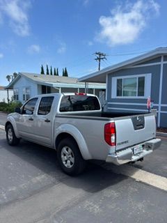 Used 2012 Nissan Frontier SV RWD image 4