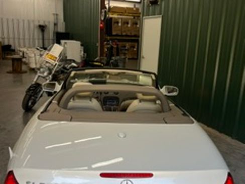 Used 2009 Mercedes-Benz SL 550 image 11