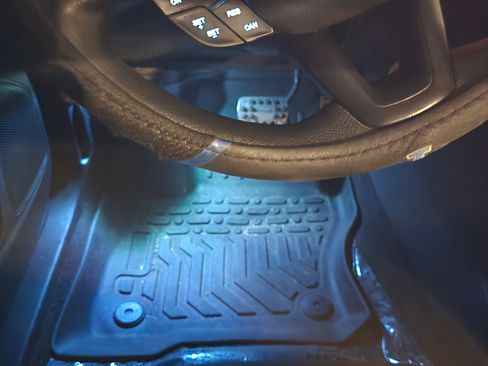 Used 2018 Ford Focus SEL image 16