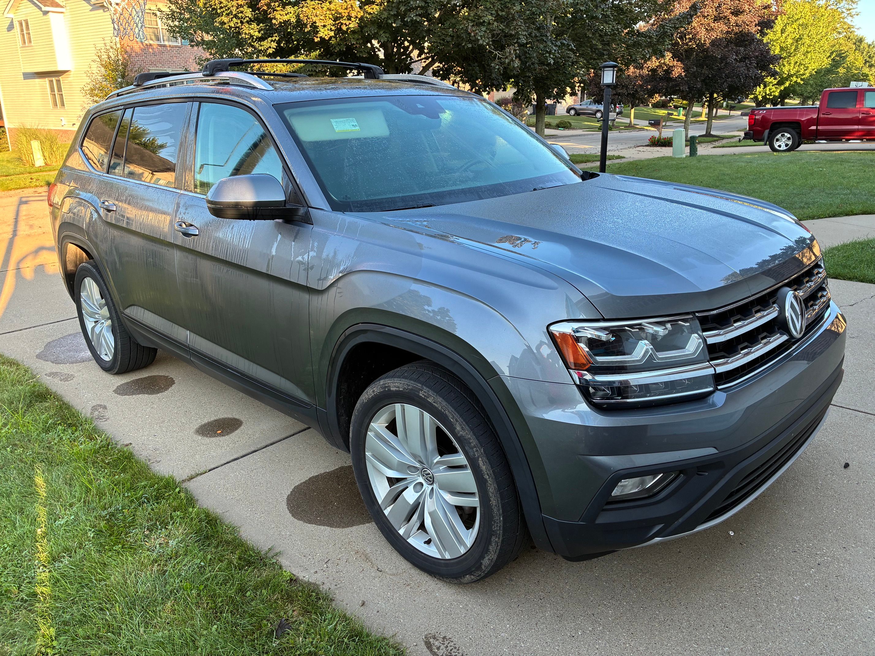Used 2019 Volkswagen Atlas SE w/ Panoramic Sunroof Package AWD/4WD image 2