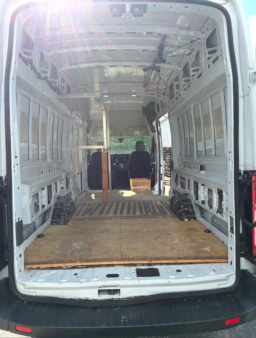 Used 2023 Ford Transit 250 148 High Roof Extended RWD image 4