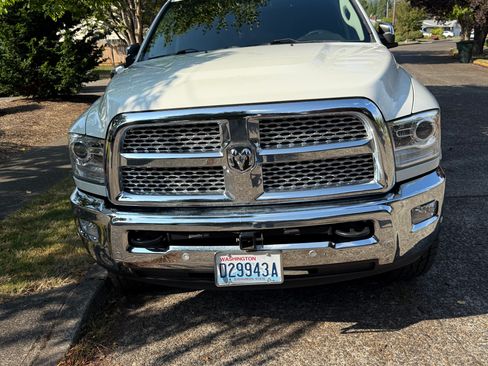 Used 2016 RAM 2500 Laramie image 2