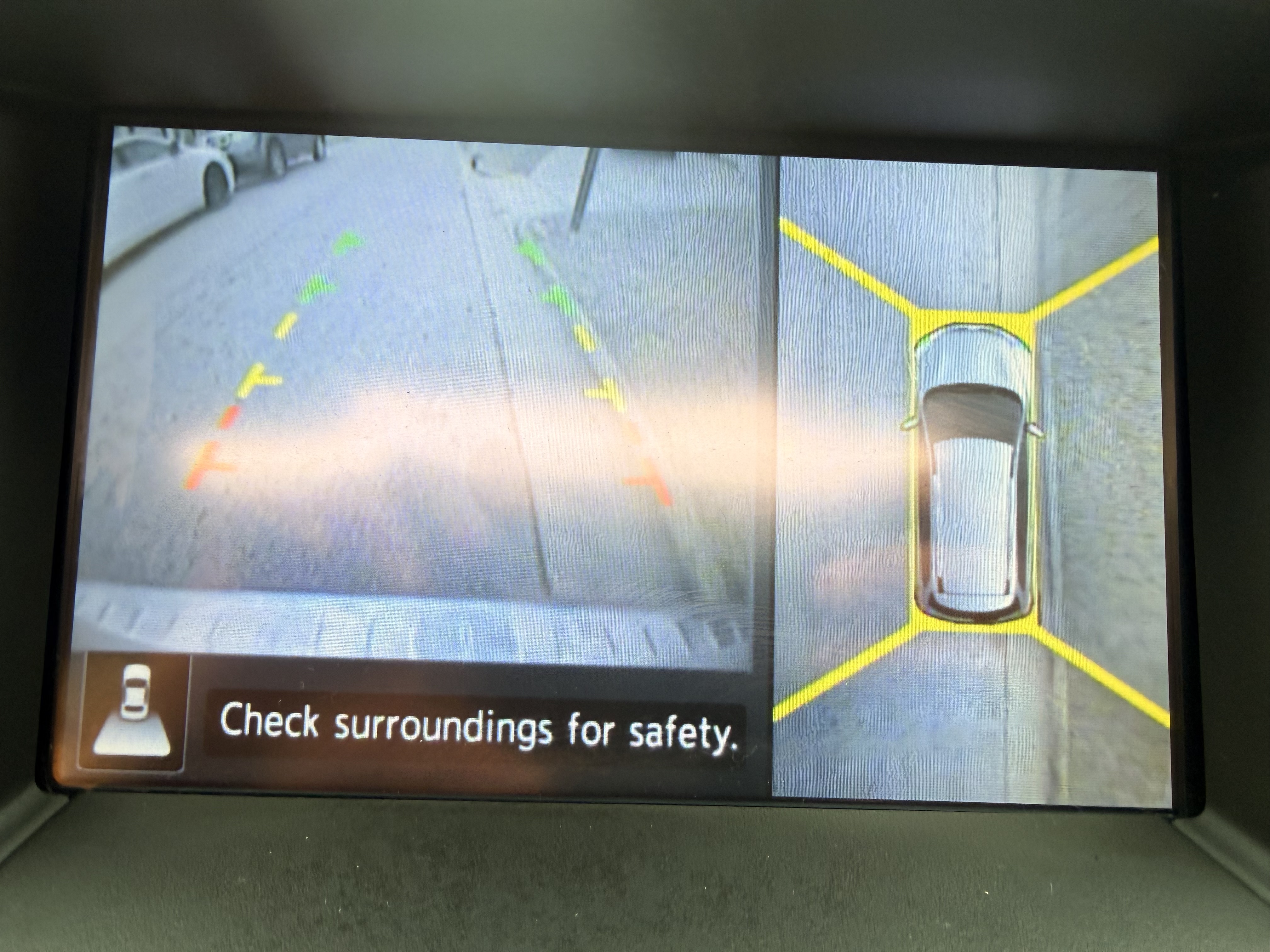Used 2014 Nissan Pathfinder Platinum w/ Platinum Premium Package FWD image 13