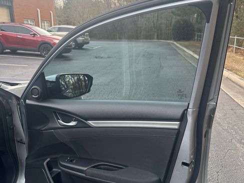 Used 2017 Honda Civic EX image 18