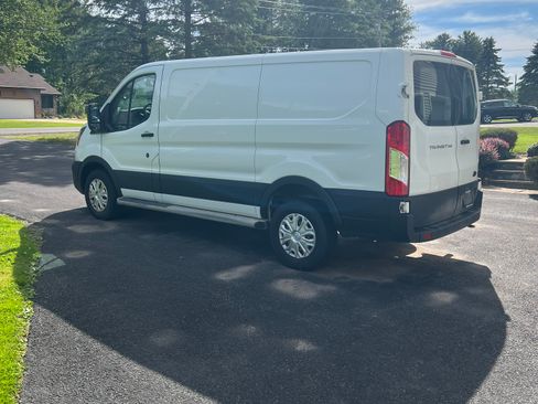 Used 2020 Ford Transit 250 Low Roof w/ Exterior Upgrade Package RWD image 4