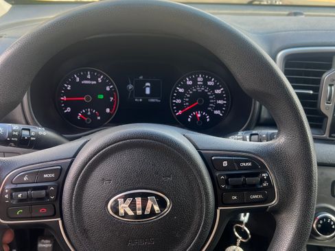 Used 2017 Kia Sportage LX w/ LX Popular Package image 13