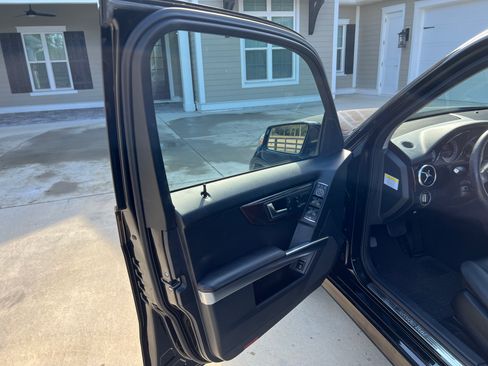 Used 2013 Mercedes-Benz GLK 250 BlueTEC 4MATIC image 22