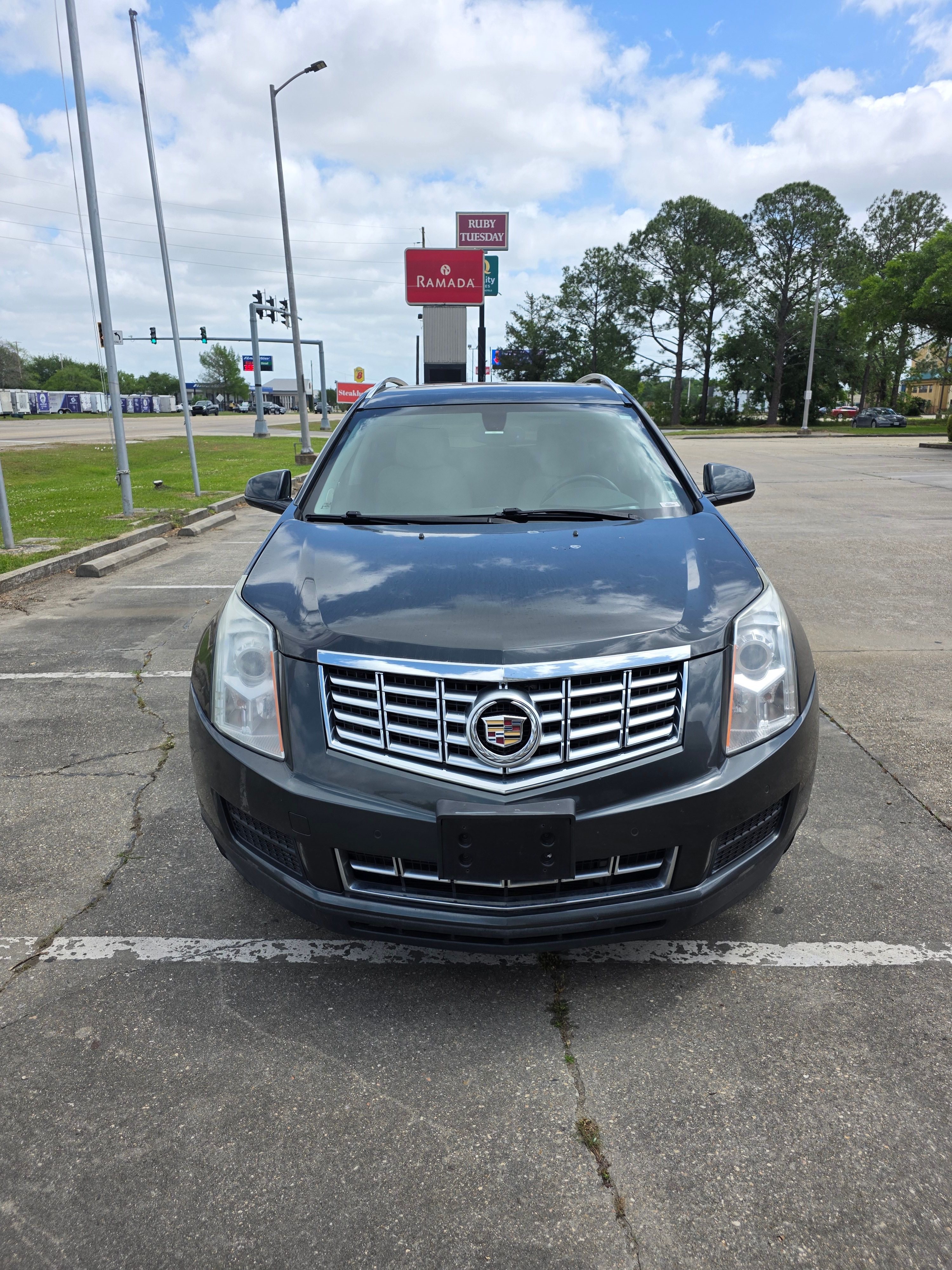 Used 2016 Cadillac SRX Luxury AWD/4WD image 2
