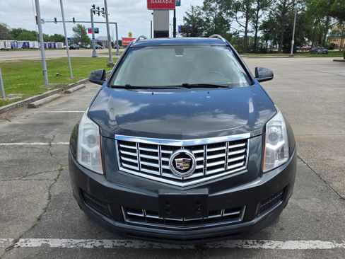 Used 2016 Cadillac SRX Luxury image 2