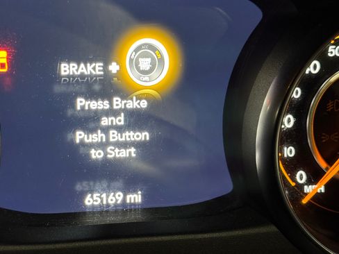 Used 2020 Jeep Gladiator Sport w/ Quick Order Package 24S image 16