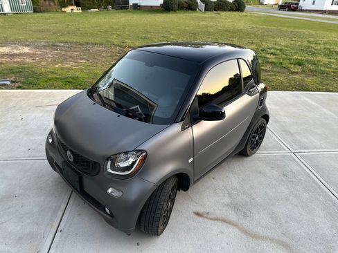 Used 2016 smart fortwo Prime RWD image 10
