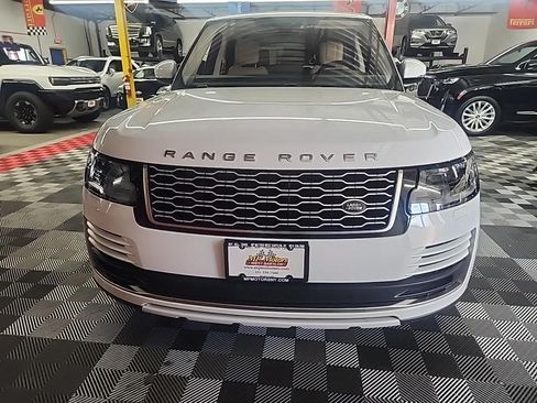 Used 2020 Land Rover Range Rover HSE image 2
